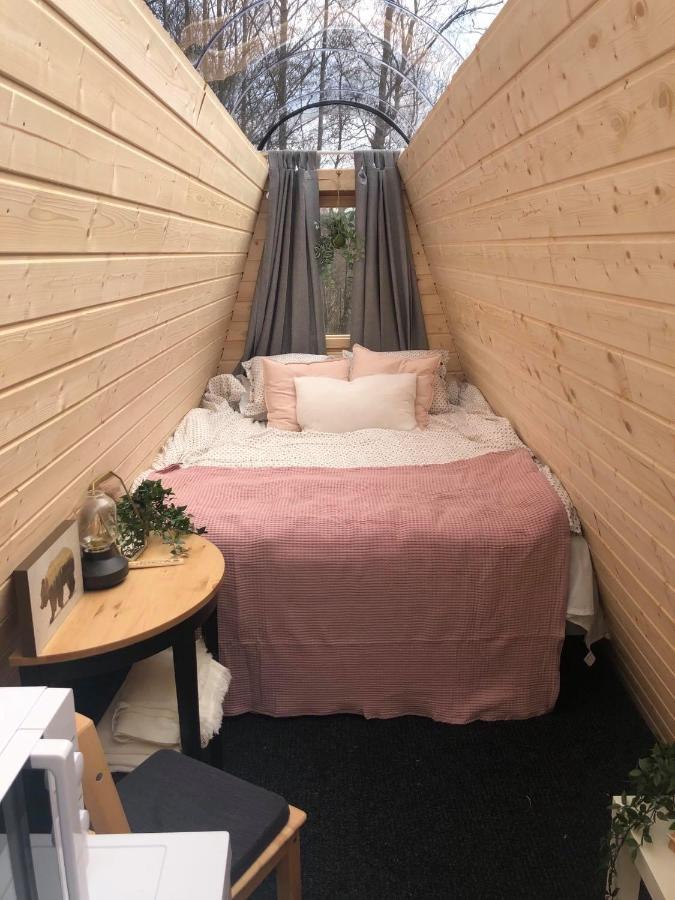 Niiralan Tila : Starlite Cabin Laitila Extérieur photo