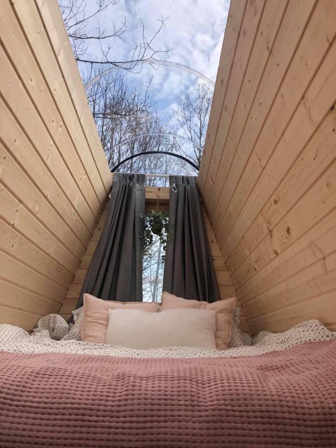 Niiralan Tila : Starlite Cabin Laitila Extérieur photo