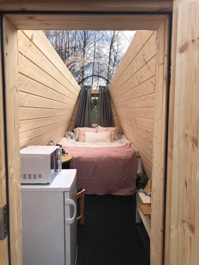 Niiralan Tila : Starlite Cabin Laitila Extérieur photo