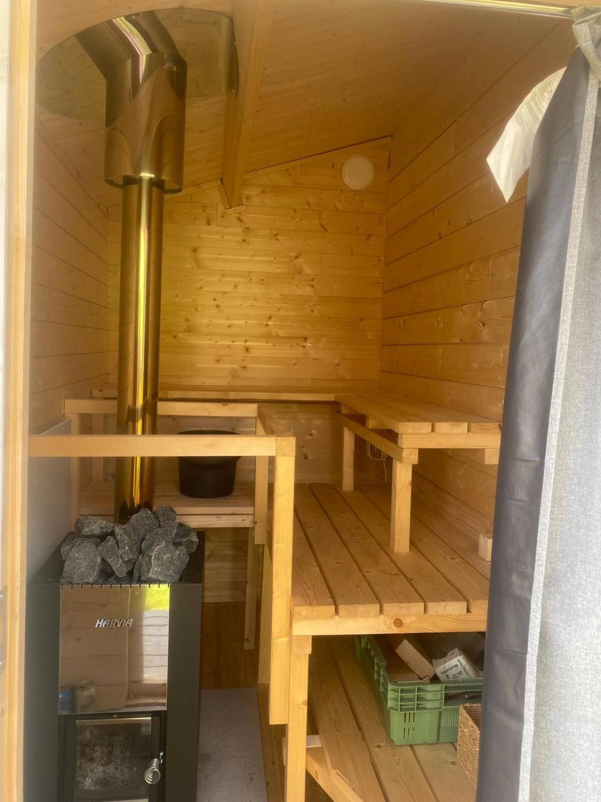 Niiralan Tila : Starlite Cabin Laitila Extérieur photo